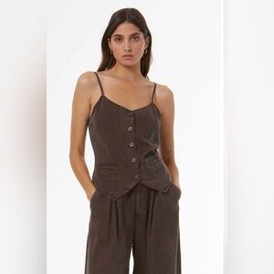 YFB Tate vest in Java.‎ Large.